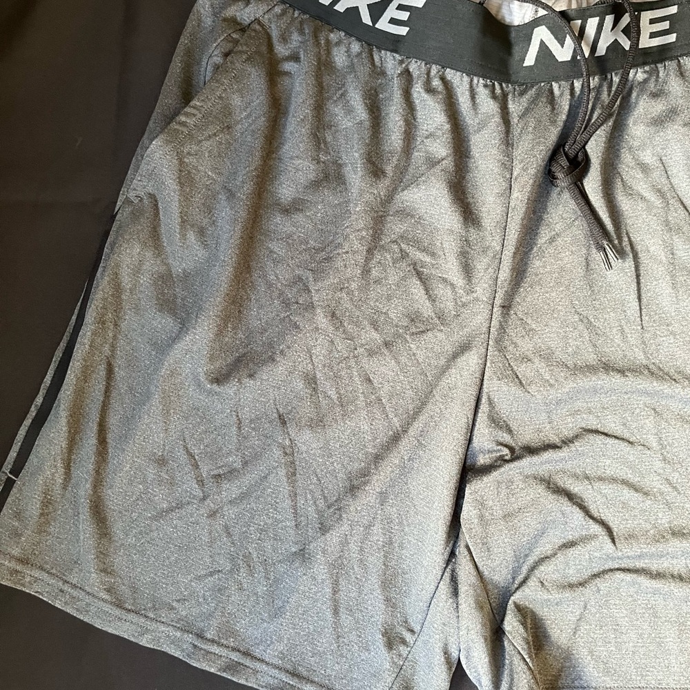 NWOT Nike Dri-Fit Training Short Basketball Size...Extra Large & XX Large - Picture 4 of 8
